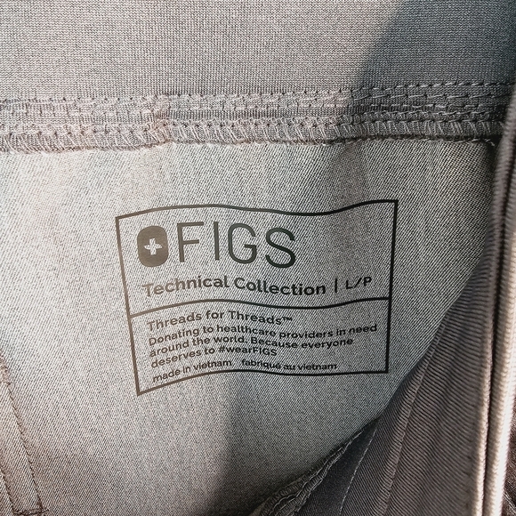 FIGS Gray Zamora Jogger Style Scrub Pants for Women, size Large - Picture 10 of 15
